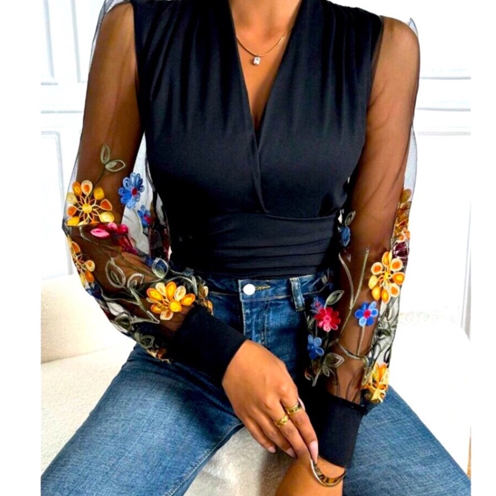 🔖 Floral Embroidered Black Sheer Sleeve Top